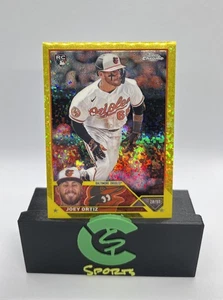 Joey Ortiz 2023 Topps Actualización Cromo RC Amarillo Mini Refractor Diamante/75 #USC216 - Imagen 1 de 2