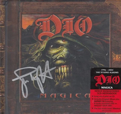 Dio - MAgica 2xCD Remaster Mediabook Signed By Drummer Simon Wright - Imagem 1 de 2