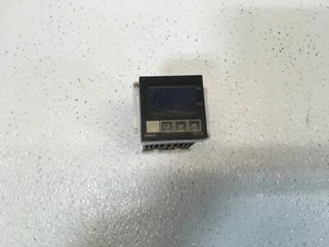 Omron E5CN-R2MTC-500 Temperature Controller 100-240V (KB) - Picture 1 of 5