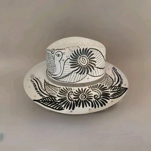 Mexican Artisanal Hand Painted Fedora Hat Black Image Of Bird Flowers - Picture 1 of 6