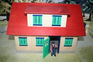 Schleich 40166 Bauernhaus Wohnhaus mit Gliederpuppe Holz - Bild 1 von 10