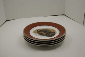Williams Sonoma Woodland Turkey 8.5" Platos de Ensalada Granate Multicolor Lote de 4 - Imagen 1 de 8