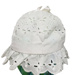 Vtg Lined White Lace Girl/Boy  Scalloped-Trim Hat Size 20 - Picture 1 of 11