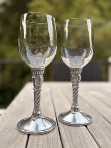 2 bicchieri da vino Brighton Celebration vintage calice vetro peltro stelo 8" - Foto 1 di 8