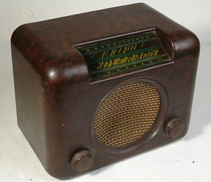 Vintage Bush Valve Radio Receiver DAC 90 LW & MW in Bakelite Casing - Picture 1 of 4