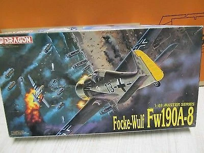 Focke-Wulf Fw190a-8 1:48 Plastic Model Kit DRAGON MODELS - Immagine 1 di 1
