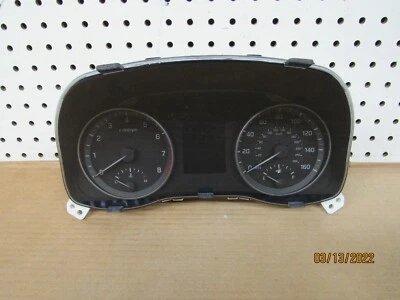 2017 2018 HYUNDAI ELANTRA Speedometer Gauge Cluster - Image 1 of 4