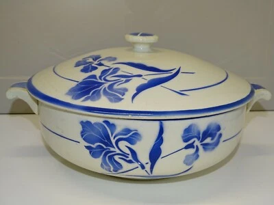 -BELLE ANCIENNE SOUPIERE CERAMIQUE OPAQUE de GIEN ART DECO MOTIFS FLEURS BLEUES - Photo 1/4