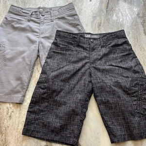 (Lot of 2) Boys Lee Cargo Shorts Size 12 100% Polyester Adjustable waist - Picture 1 of 10