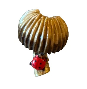 Signiertes Original von Robert goldfarben & Emaille Pilz mit Marienkäfer Anstecknadel oder Brosche - Bild 1 von 4