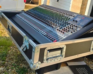 Yamaha MGP 32X Mixing Console.or Mixer With Digital Efx - Picture 1 of 5