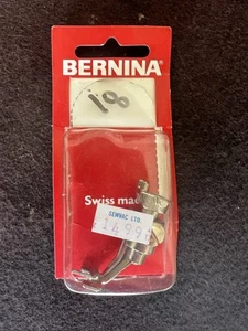 Bernina Sewing Machine Foot Number 18 Button Sew On Old Style - Picture 1 of 1