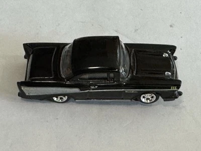 AW Autoworld 1957 Chevy Custom TJet Ultra-G Chassis Works - Image 1 of 4