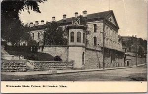 Postal de colección de la década de 1910 STILLWATER, Minnesota "Prisión estatal" vista a la calle / sin usar - Imagen 1 de 2