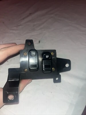 1990-1994 Mitsubishi 3000GT RH pass window switch lock button control G3 Foto 1 de 4