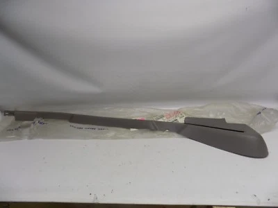 Nuevo OEM 1997-2002 Ford E-150 E-250 E-350 Puerta Exterior Moldura Moldura Borde Nuevo de Lote Antiguo Foto 1 de 3