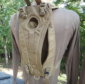 USMC Hydration Carrier Genuine Issue For 3L Bladder*Bladder Not Included*NICE - Picture 1 of 4