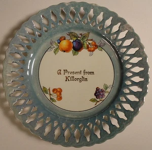 A Present from Killorglin Ireland Souvenir Blue Luster Fruit Reticulated Plate - Picture 1 of 1