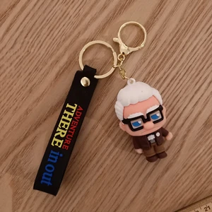 Up Movie Man Keychain Key Ring Clip-on Bag Keyring AUS - Picture 1 of 3