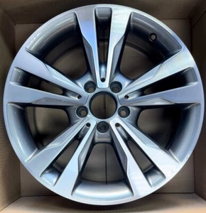 2014-2016 Mercedes Benz C300 C250 C350 Factory 18x7.5 Front Rim 85370 2054012802 - Picture 1 of 1