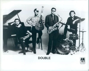 Press Photo Captains of Her Heart Swiss Band Double With Instruments 1980s - Picture 1 of 2