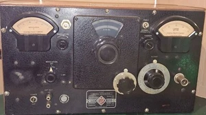 VINTAGE WWII GENERAL RADIO CO. UHF SIGNAL GENERATOR 804-C WOODEN FRAME - US NAVY - Picture 1 of 1