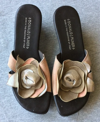 Donald J Pliner Leather Sandals with Flower on Top Size 8M - Image 1 of 4