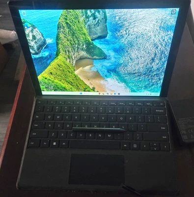 Surface Pro I7-7.ª generación 16 GB 512 GB Kb y lápiz+++ Excelente Foto 1 de 4