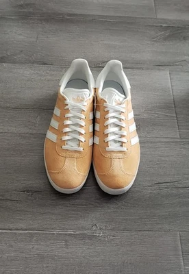 Adidas Gazelle Zapatos Para Mujer Talla 8.5 Naranja Melocotón Gamuza Tenis EE5541 NUEVO EN CAJA Foto 1 de 4
