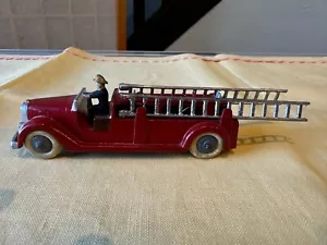 RARE Vintage TOOTSIE TOY Fire Truck with ladders and driver in great condition. - Picture 1 of 5