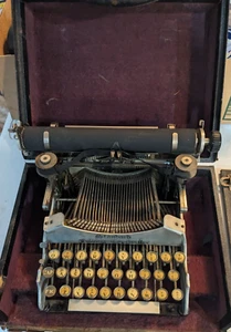 Antique Corona Typewriter Co. Standard Folding Typewriter No. 2 - Picture 1 of 12