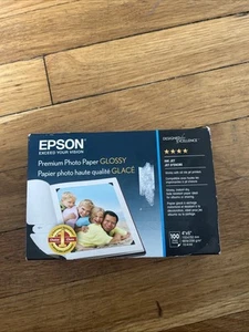 Błyszczący papier fotograficzny Epson Premium 4 x 6 cali, 100 arkuszy - Zdjęcie 1 z 6