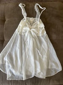 Vintage Victoria’s Secret Gold Label S Ivory Nightgown Bridal Lace Adjustable - Picture 1 of 8
