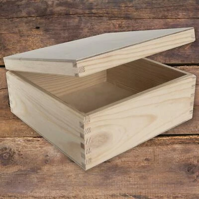 Small Square Wooden Box 17 x 17 x 8 cm / Plain Pine for Storage Craft Decoupage - Image 1 of 4