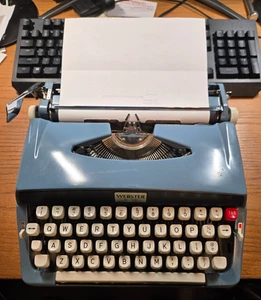 Vintage Brother Webster XL-500 Working Portable Typewriter with good case - Picture 1 of 24
