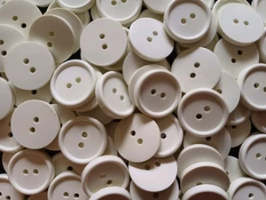 Clearance Job Lot 100 x 15mm Ivory 2 Hole Matt Buttons + A Free Gift 🎁 - Picture 1 of 1