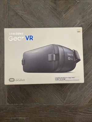 Samsung Gear VR SM-R323 Virtual Reality Headset USB-C Galaxy S6 S7 Edge Note 5 - Image 1 of 4
