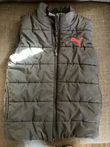 Boys Size 7/8 Black Puma Puffer Vesy With Red Logo - Picture 1 of 3