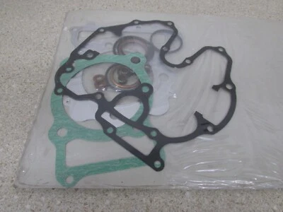 NUEVO 1984 84 HONDA XR350R XR350 XR 350 OEM KIT DE JUNTA DE EXTREMO SUPERIOR "A" 061A1-KF0-T20 Foto 1 de 2