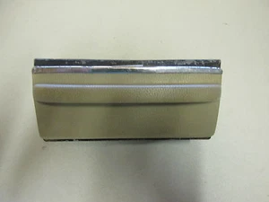 MERCEDES BENZ   450SLC    C107   R107  ,CIGARETTE  ASHTRAY , OEM , - Bild 1 von 4