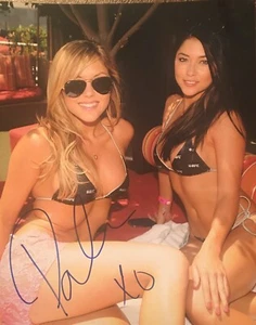 Brittney Palmer Ring Girl Signed 8x10 UFC Photo - Picture 1 of 1