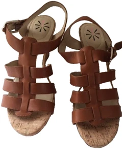 Isaac Mizrahi SZ 7 Tan/Brown Gladiator WAINSCOTT Wedge Sandals - Picture 1 of 6