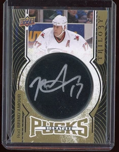 2017-18 Upper Deck Trilogy Signature Pucks #SPRB Rod Brind'Amour - Bild 1 von 2