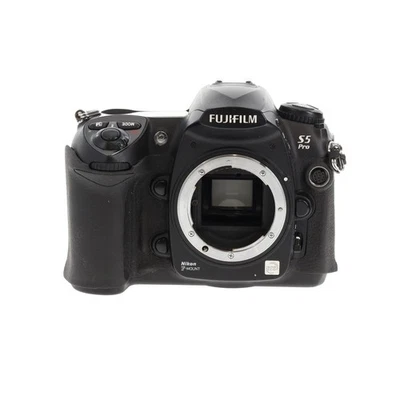 Fujifilm FinePix S5 Pro DSLR Camera Body {12.34MP} (Parts/Repair) - Image 1 of 4