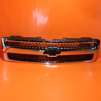 Grelha CHEVY SILVERADO 1500 2007 2008 2009 2010 2011 2012 2013 25810706 FABRICANTE DE EQUIPAMENTO ORIGINAL - Imagem 1 de 4