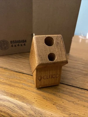 CUTCO Sewing Scissor Storage Block - Image 1 of 4