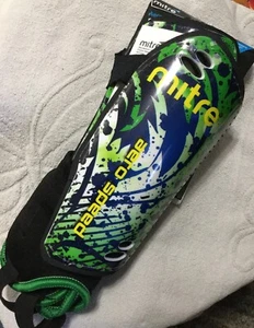 NEW Mitre Aero speed Shinguard & Sleeves GREEN Size YOUTH 4’ - 4’8” Tall #DV - Picture 1 of 2