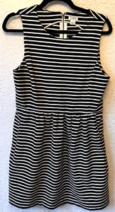 J. Crew Dress Sz Med Striped Pleated Sleeveless Ponte Black White - Picture 1 of 8
