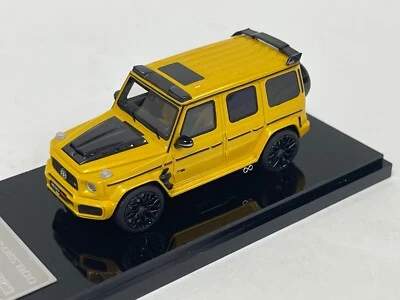 1/64 Motorhelix Mercedes Benz Brabus G63 G800 de 2019 amarillo 64-145A Foto 1 de 4