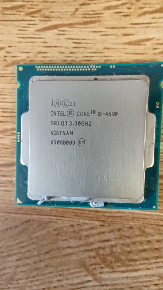 Procesador CPU INTEL CORE I5-4590 3,30 GHz FCLGA1150 Foto 1 de 1